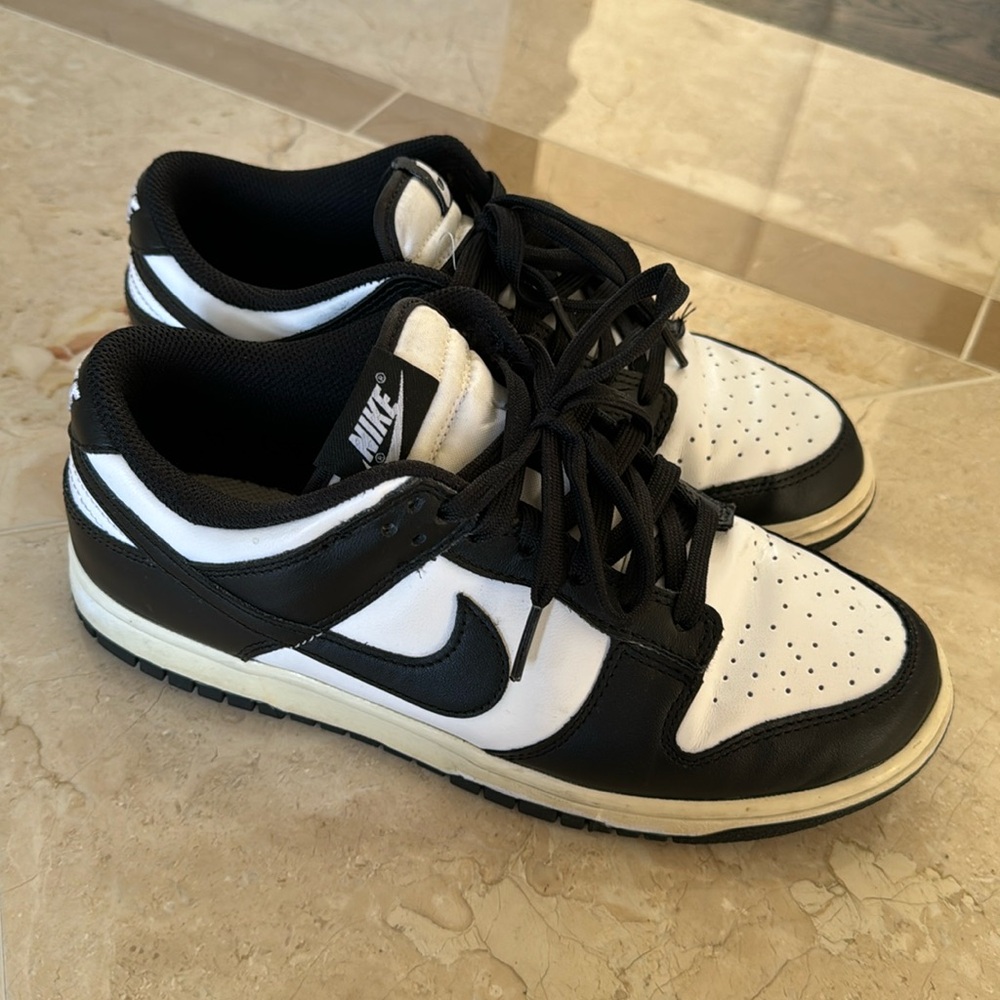 Nike Panda Dunk Sneakers